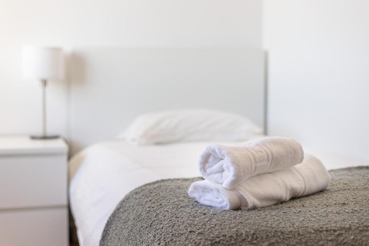 Hostwise - Spacious & Sunny Flat - Лоле Экстерьер фото