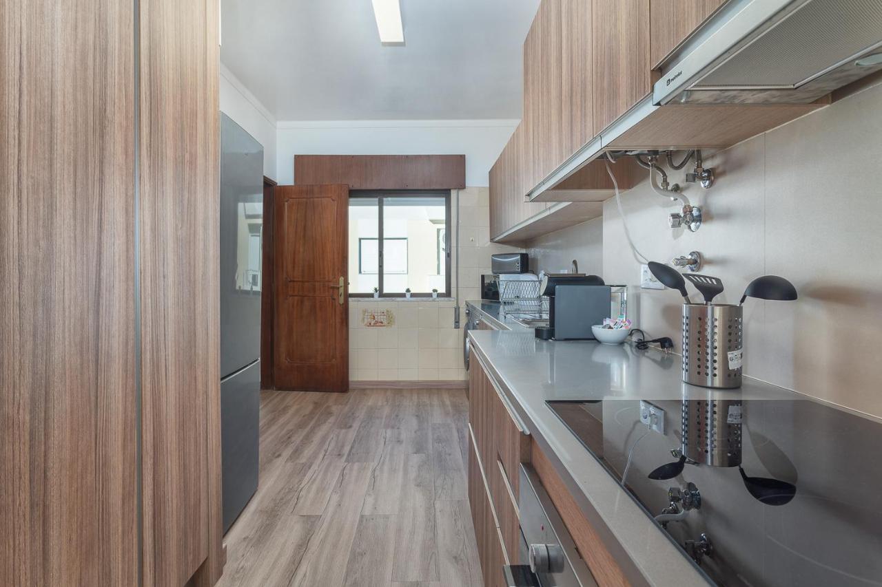 Hostwise - Spacious & Sunny Flat - Лоле Экстерьер фото